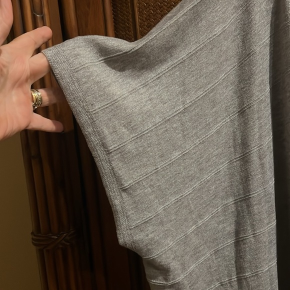 NWT Joan Vass SZ Small Kimono style sweater in Misty Heather Gray - Picture 2 of 6